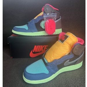 Jordan 1 Retro High ‘Tokyo Bio Hack’ (GS)